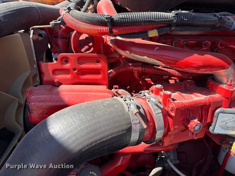 image for item YA2193 2020 International LT625 semi truck