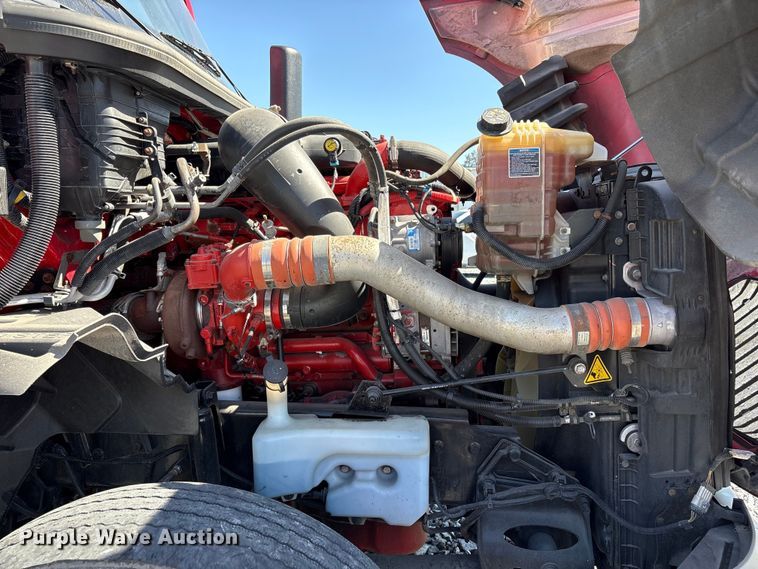 image for item YA2193 2020 International LT625 semi truck