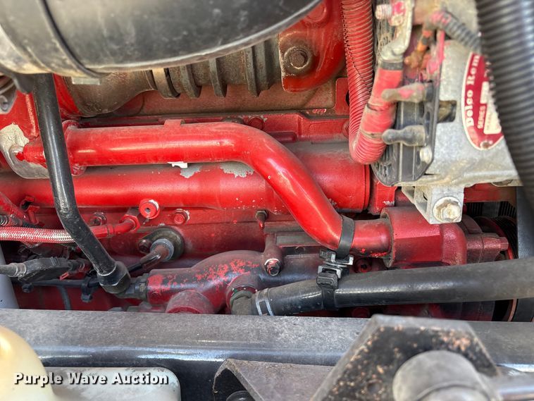 image for item YA2193 2020 International LT625 semi truck