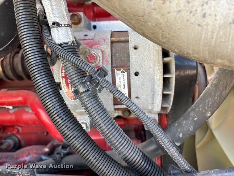 image for item YA2193 2020 International LT625 semi truck