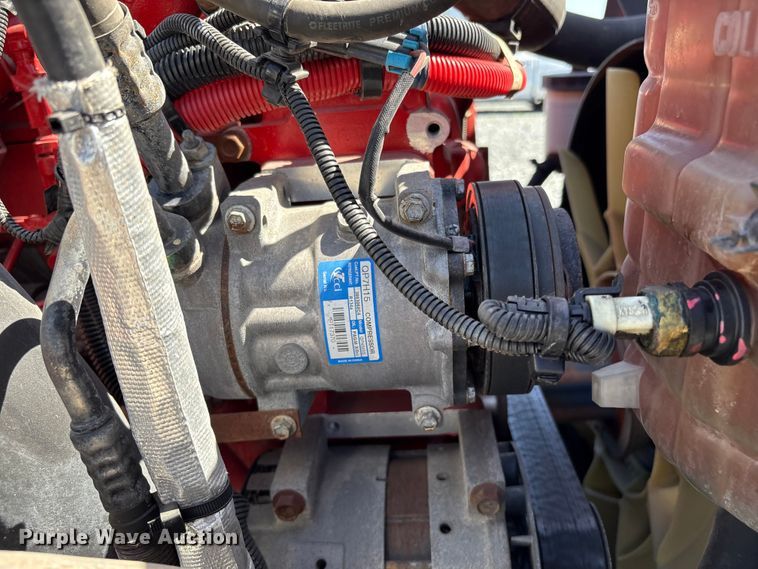 image for item YA2193 2020 International LT625 semi truck