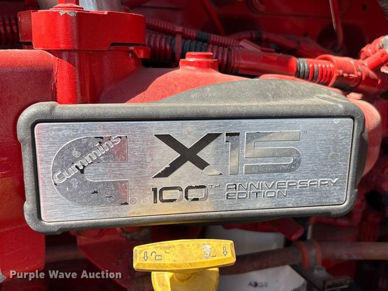 image for item YA2193 2020 International LT625 semi truck