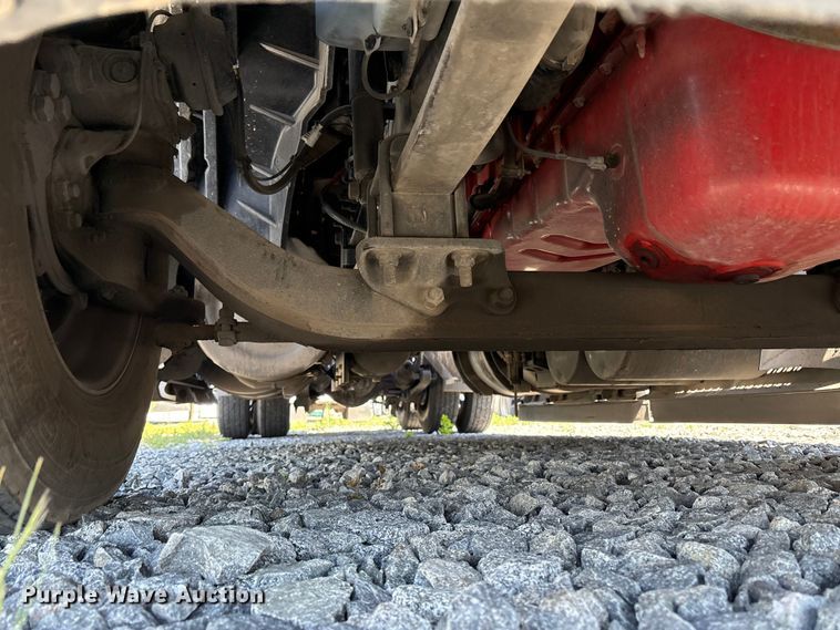 image for item YA2193 2020 International LT625 semi truck