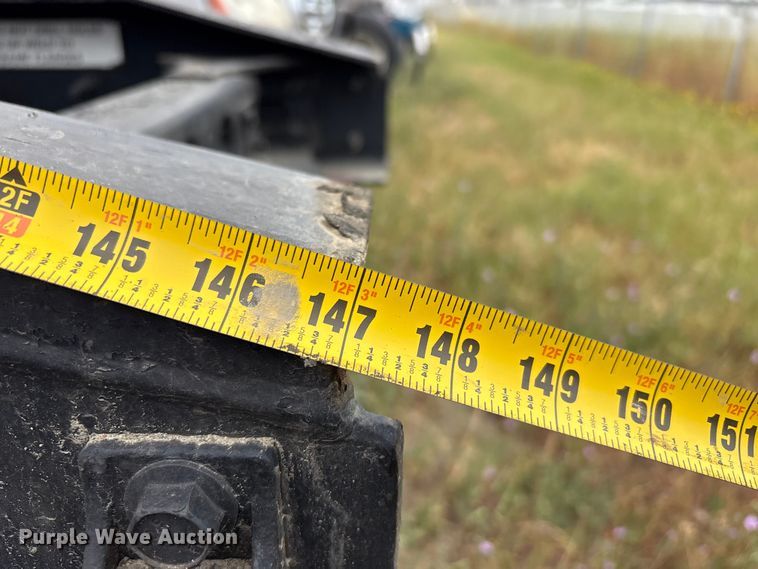 image for item YA2220 2019 International LT625 semi truck