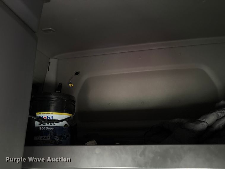 image for item YA2220 2019 International LT625 semi truck