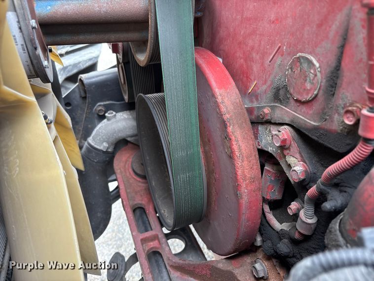 image for item YA2220 2019 International LT625 semi truck