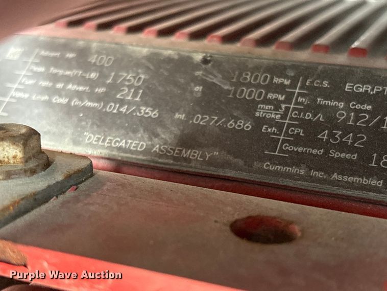 image for item YA2220 2019 International LT625 semi truck