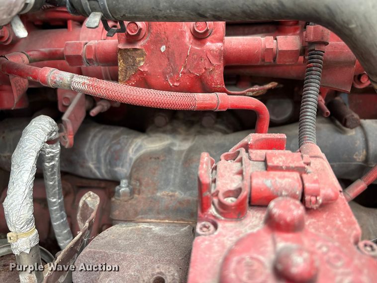 image for item YA2220 2019 International LT625 semi truck