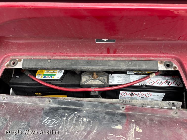 image for item YA2220 2019 International LT625 semi truck