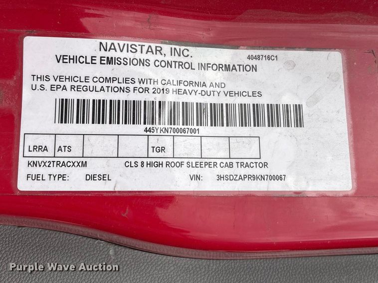 image for item YA2220 2019 International LT625 semi truck