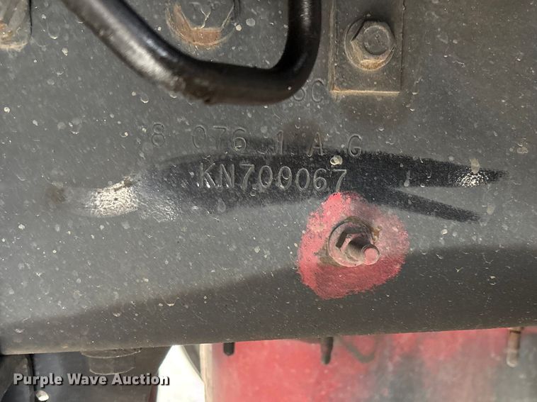 image for item YA2220 2019 International LT625 semi truck