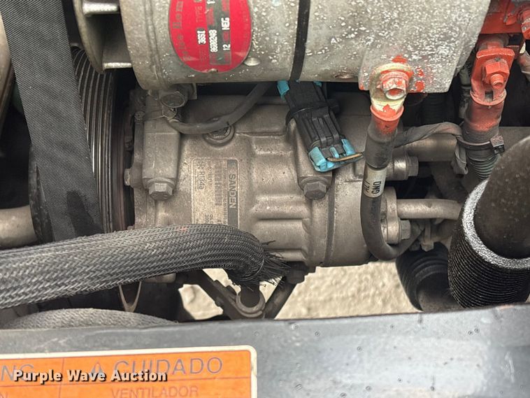 image for item YA2224 2020 Volvo VNL semi truck