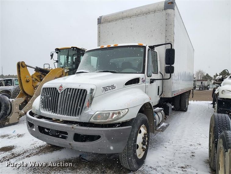 image for item YA2244 2018 International 4300 box truck