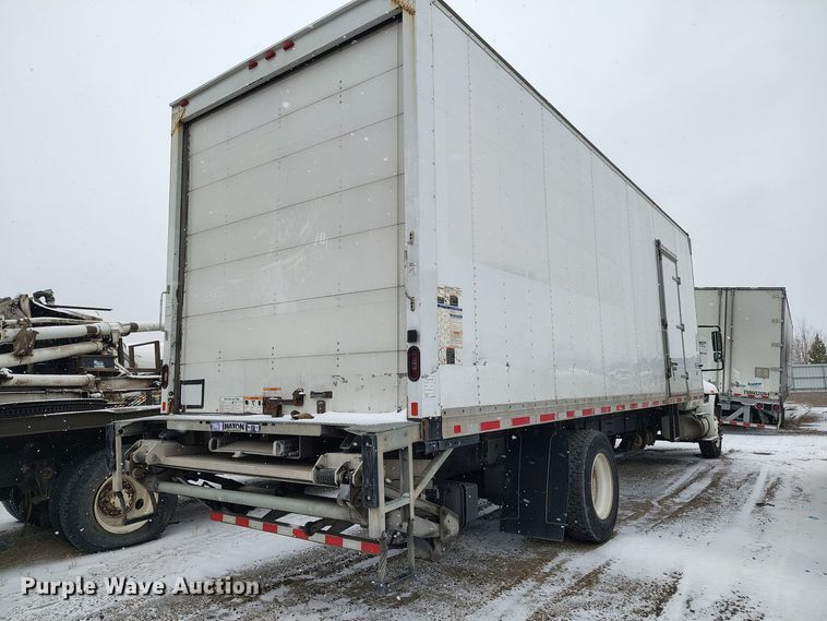 image for item YA2244 2018 International 4300 box truck