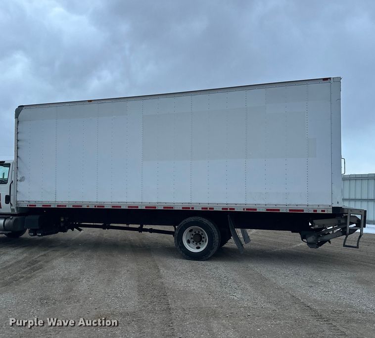 image for item YA2244 2018 International 4300 box truck