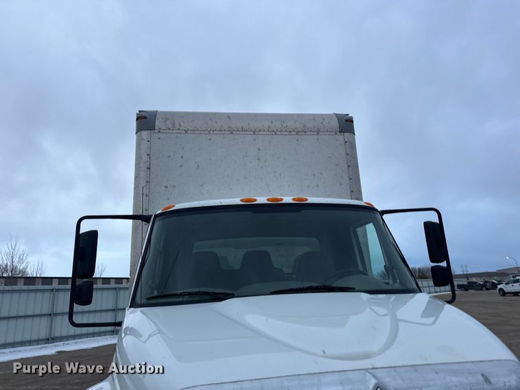image for item YA2244 2018 International 4300 box truck