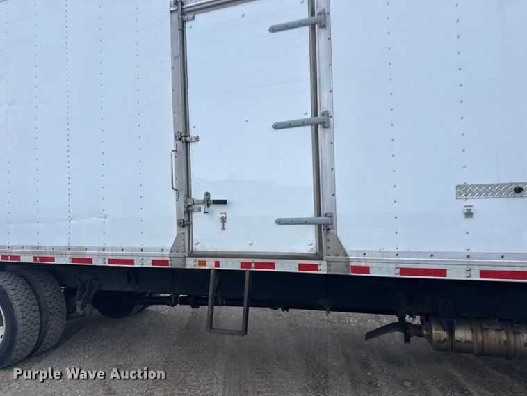 image for item YA2244 2018 International 4300 box truck