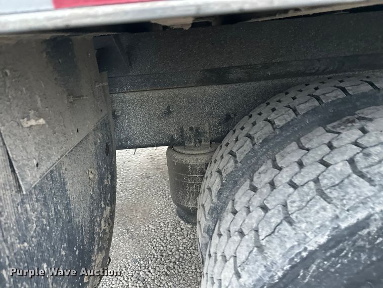 image for item YA2244 2018 International 4300 box truck