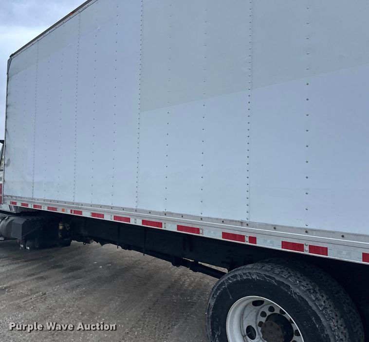 image for item YA2244 2018 International 4300 box truck