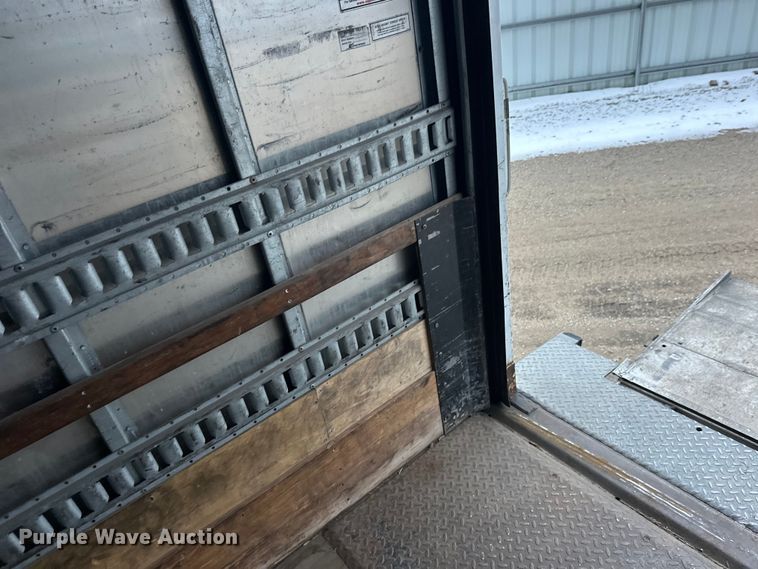 image for item YA2244 2018 International 4300 box truck