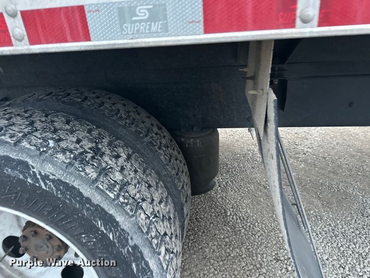 image for item YA2244 2018 International 4300 box truck