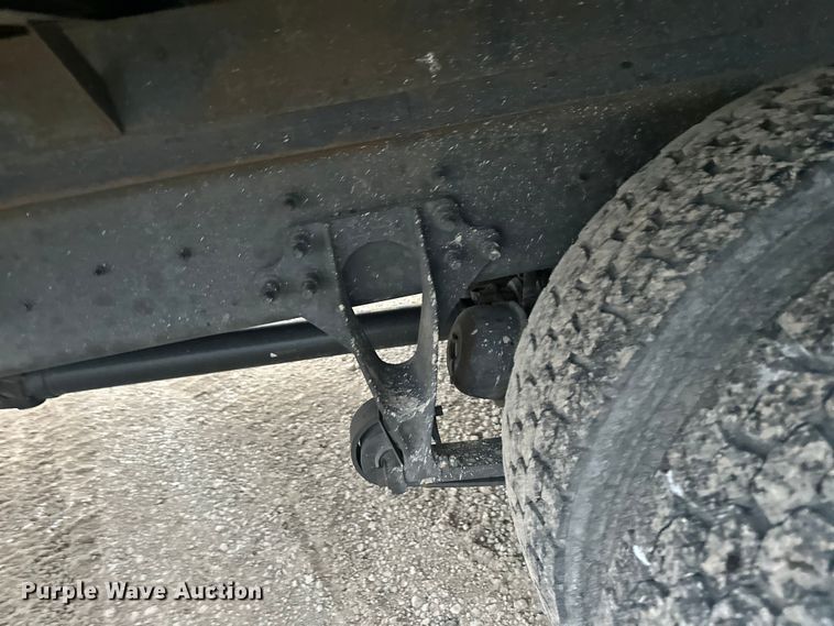 image for item YA2244 2018 International 4300 box truck