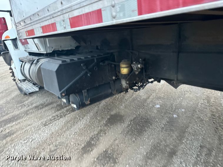 image for item YA2244 2018 International 4300 box truck