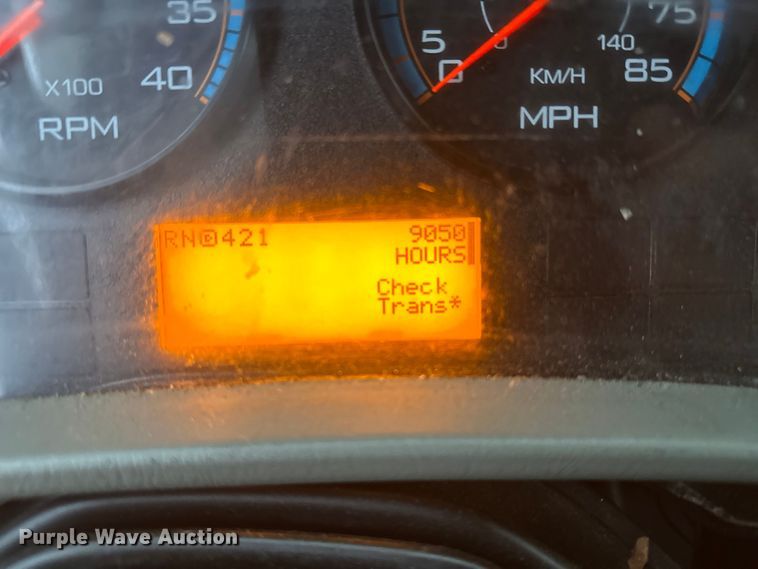 image for item YA2244 2018 International 4300 box truck