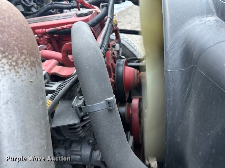 image for item YA2244 2018 International 4300 box truck