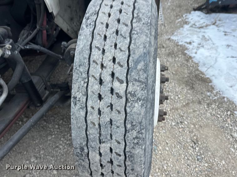 image for item YA2244 2018 International 4300 box truck