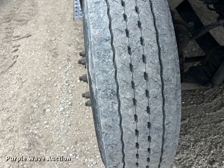 image for item YA2244 2018 International 4300 box truck