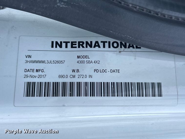 image for item YA2244 2018 International 4300 box truck