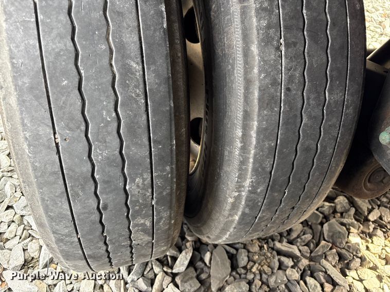 image for item YA2255 2024 Hyundai Translead dry van trailer