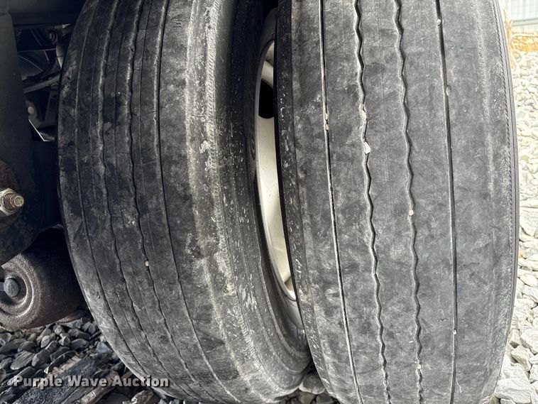 image for item YA2255 2024 Hyundai Translead dry van trailer