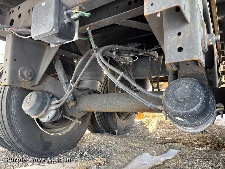 image for item YA2406 2023 Stoughton ZGPVW-535T-S-C-AR dry van trailer