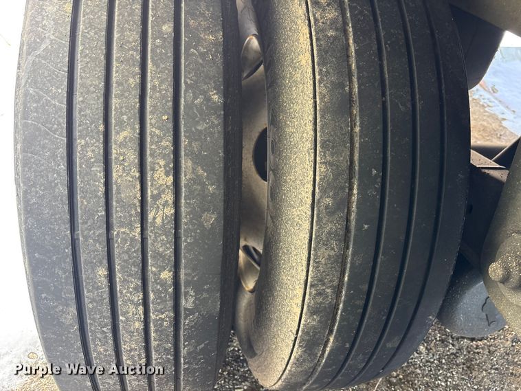 image for item YA2406 2023 Stoughton ZGPVW-535T-S-C-AR dry van trailer