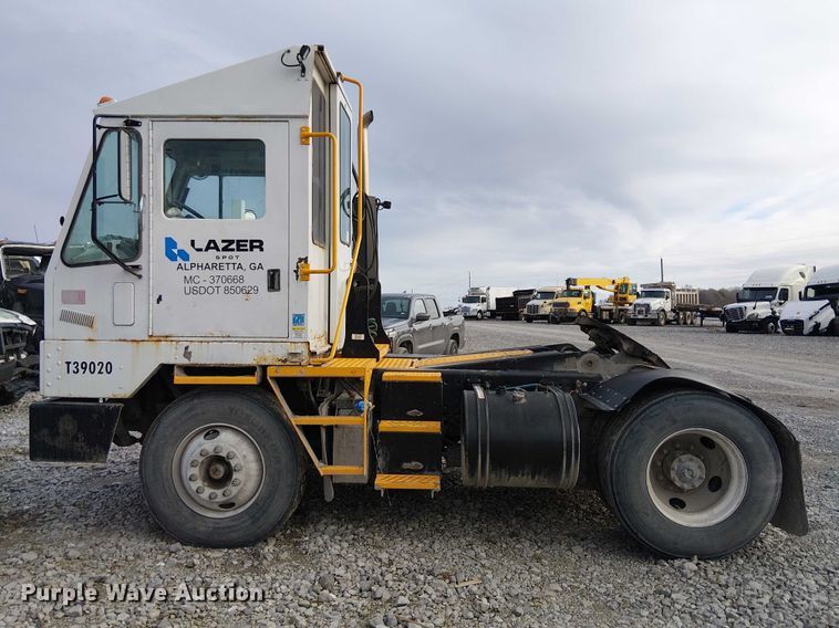 image for item YA2525 2015 Kalmar Ottawa yard truck