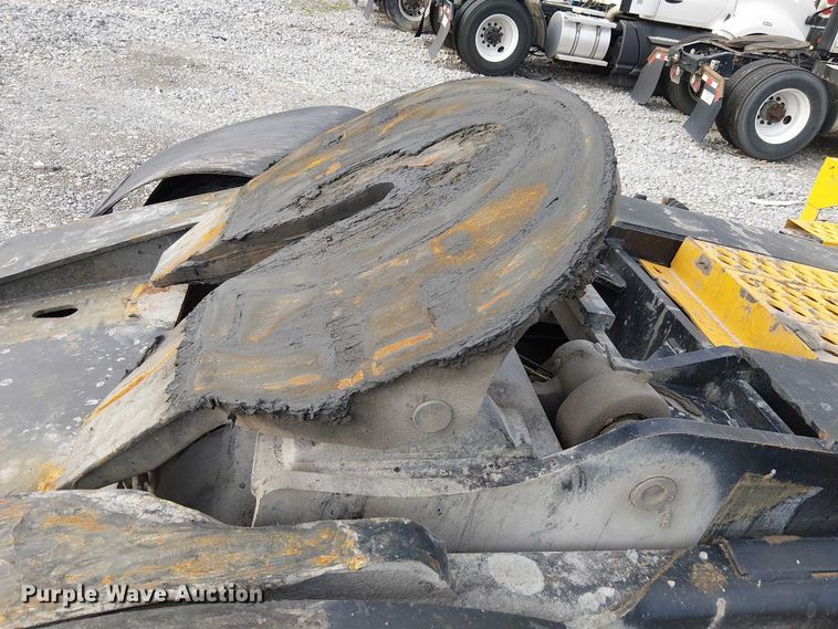 image for item YA2525 2015 Kalmar Ottawa yard truck