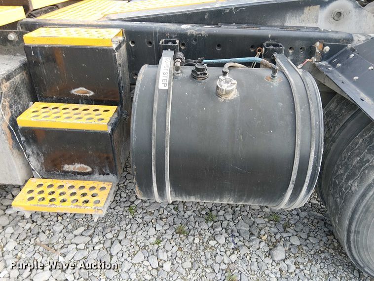 image for item YA2525 2015 Kalmar Ottawa yard truck