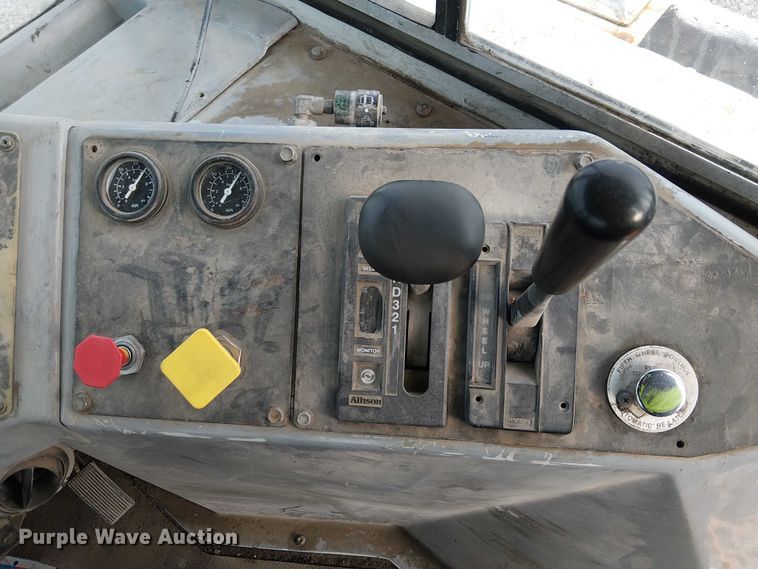 image for item YA2525 2015 Kalmar Ottawa yard truck