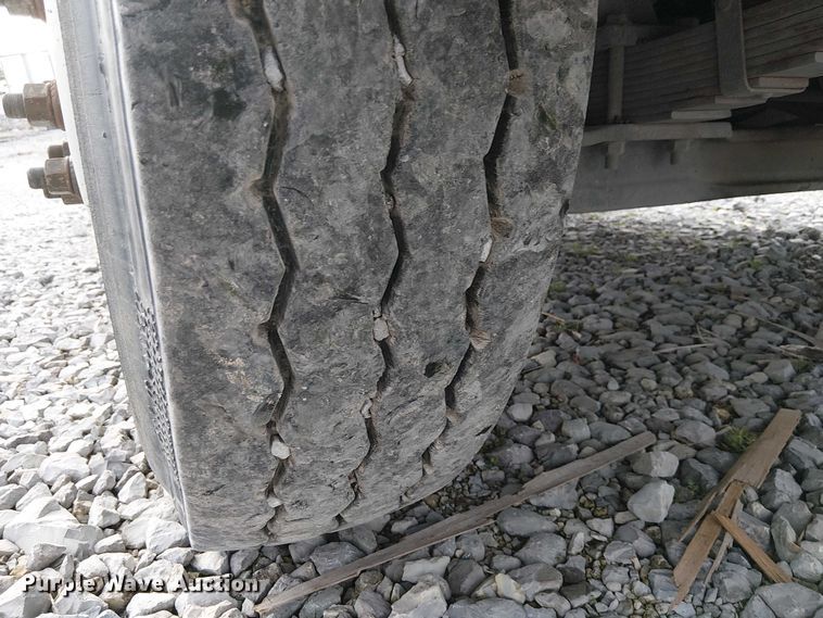 image for item YA2525 2015 Kalmar Ottawa yard truck