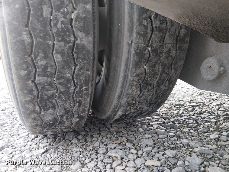 image for item YA2525 2015 Kalmar Ottawa yard truck