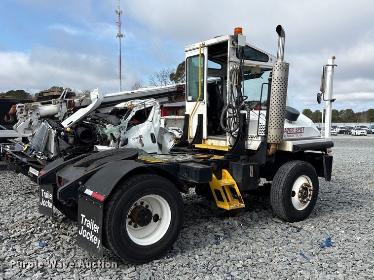 image for item YA2526 2006 Capacity TJ5000 yard truck