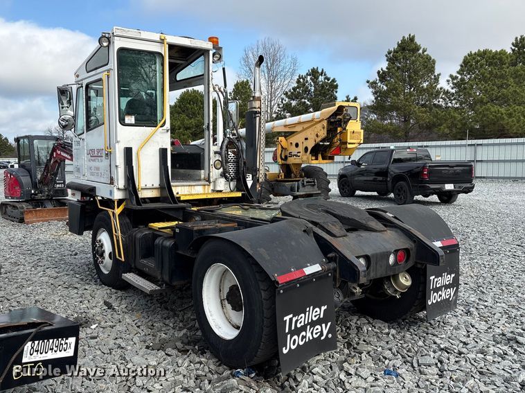 image for item YA2526 2006 Capacity TJ5000 yard truck