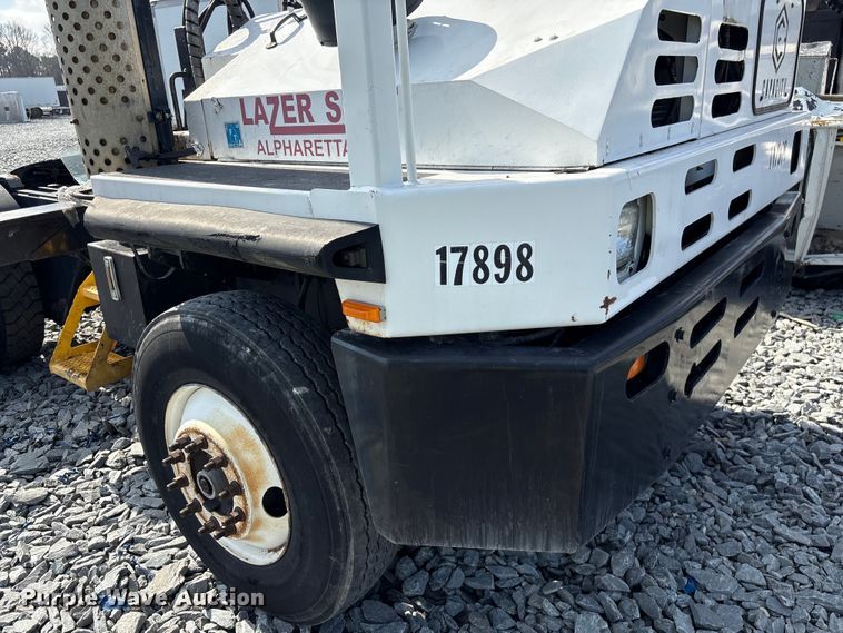 image for item YA2526 2006 Capacity TJ5000 yard truck