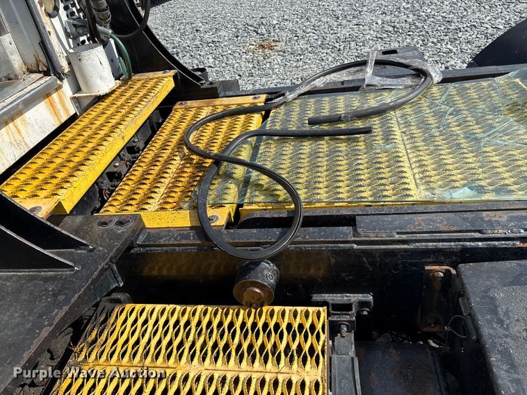 image for item YA2526 2006 Capacity TJ5000 yard truck