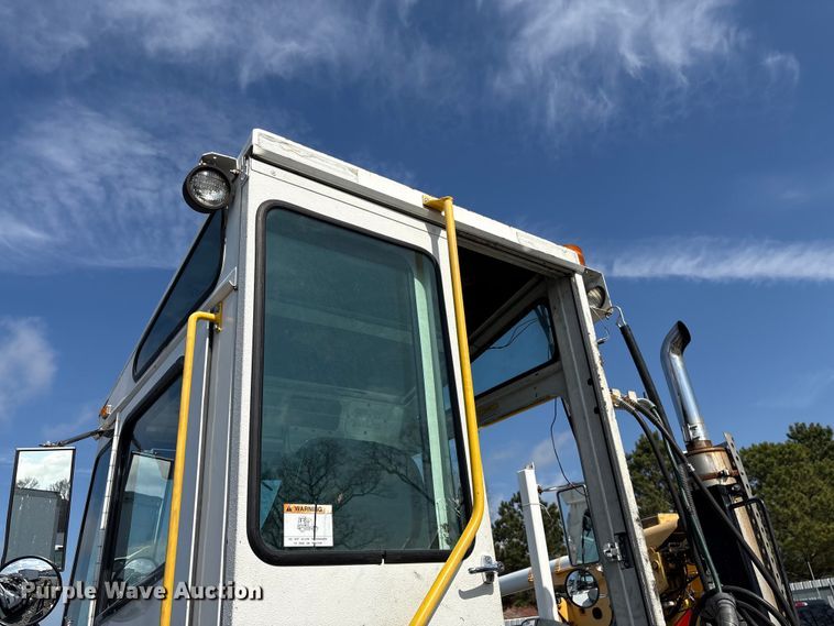 image for item YA2526 2006 Capacity TJ5000 yard truck