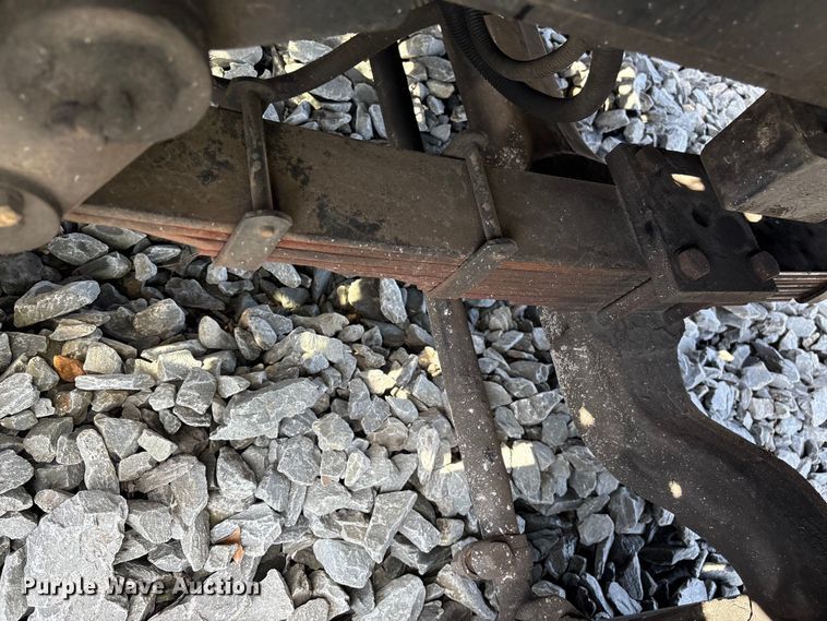 image for item YA2526 2006 Capacity TJ5000 yard truck