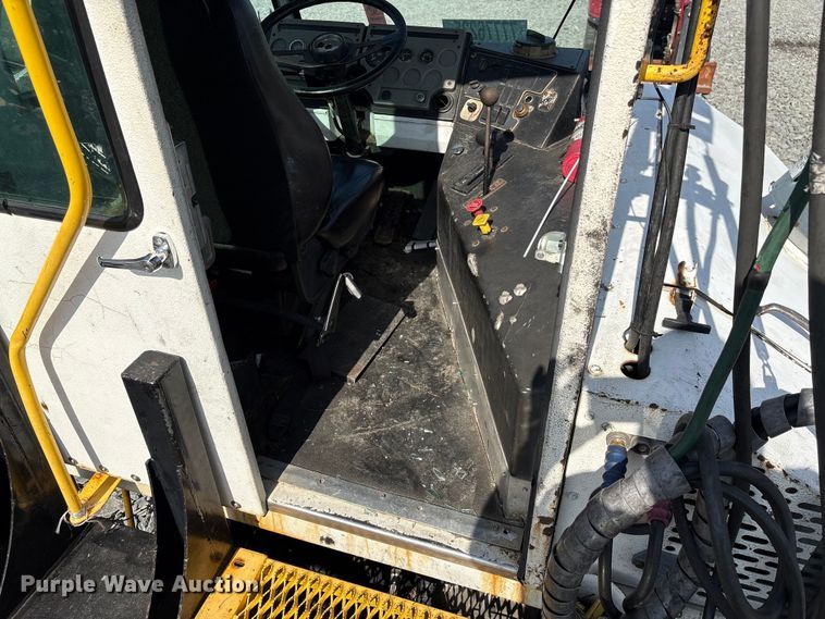 image for item YA2526 2006 Capacity TJ5000 yard truck