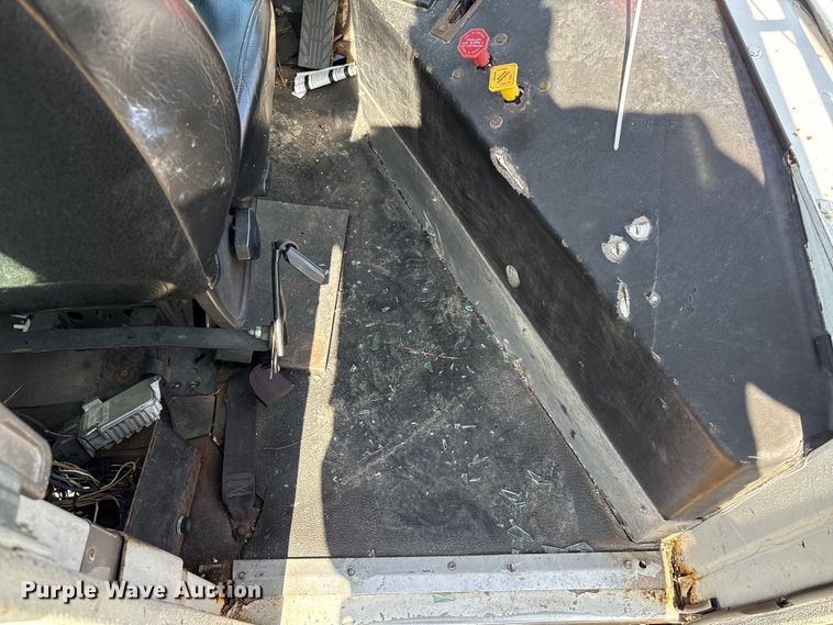 image for item YA2526 2006 Capacity TJ5000 yard truck